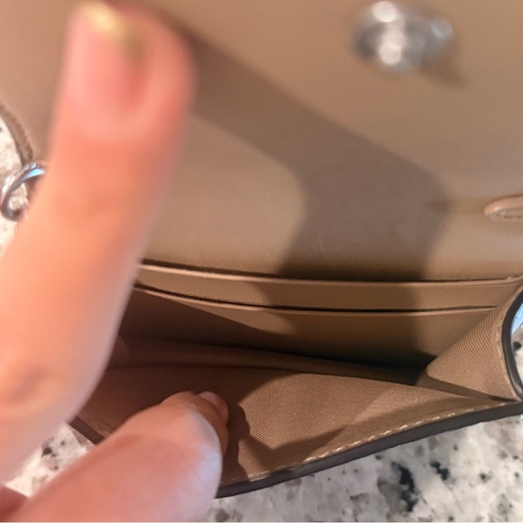 Coach Glacier White Crossbody wallet - Picture 3 of 4